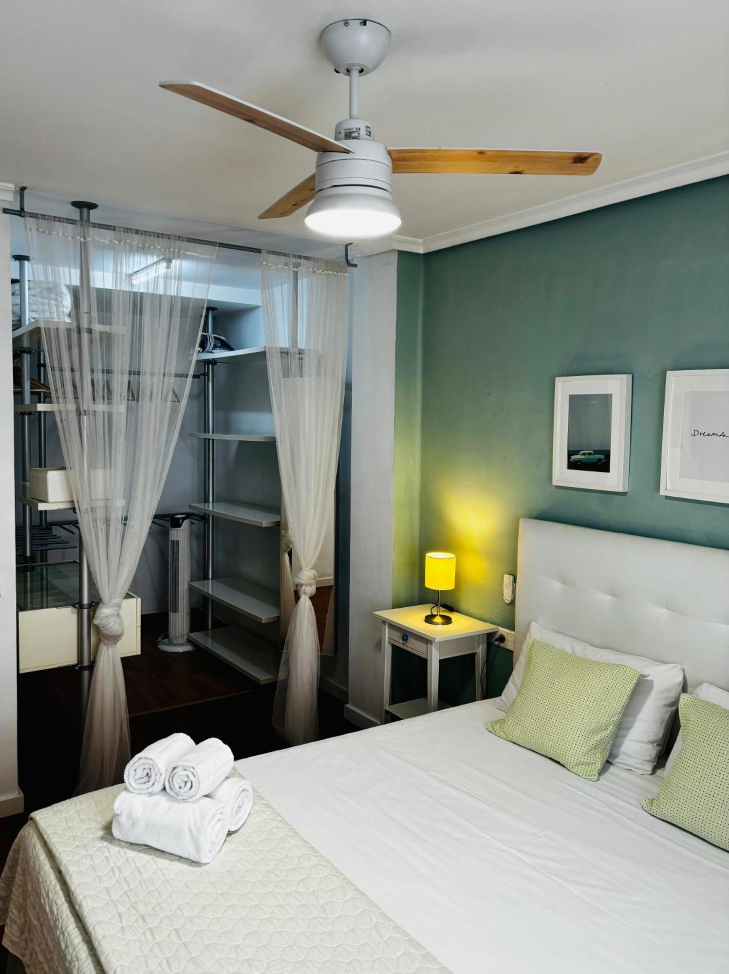 Travel Habitat Mestalla Valencia Ngoại thất bức ảnh