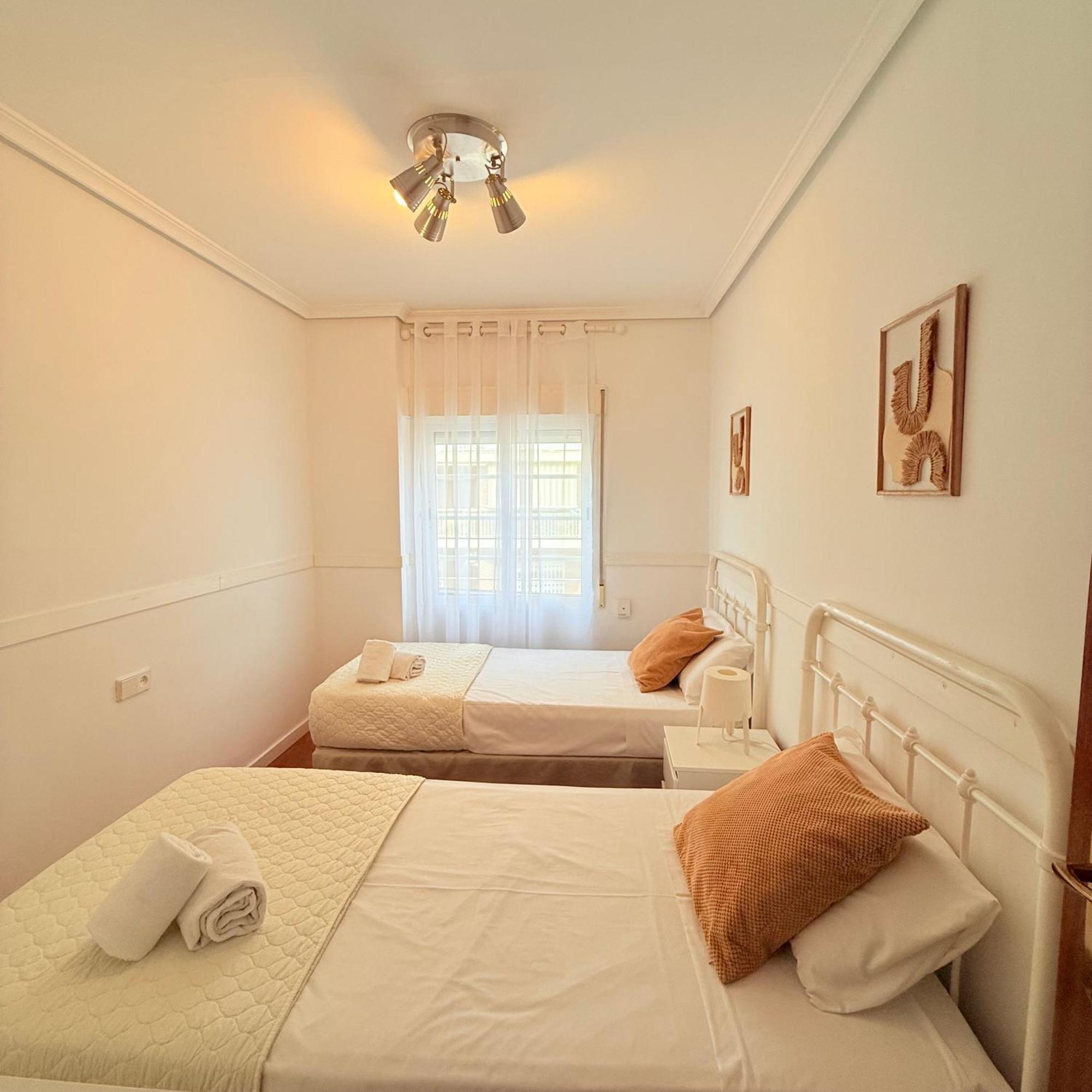 Travel Habitat Mestalla Valencia Ngoại thất bức ảnh
